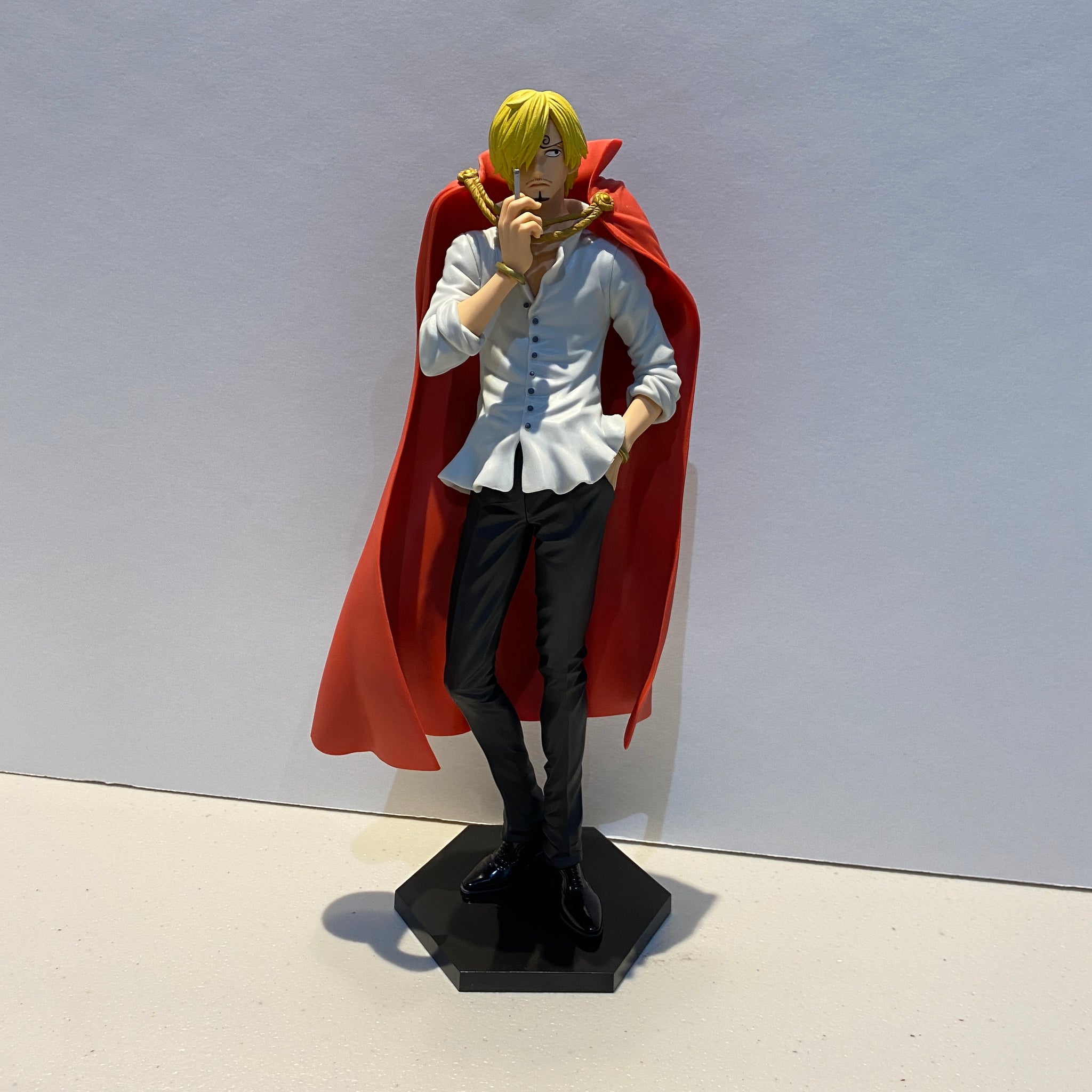 Anime One Piece GLITTER & BRAVE Sanji Red Cloak PVC Figure Statue NEW NO  BOX